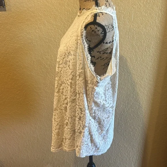 Berryou cream lace, halter top, XXL, NWT | offer in description - Picture 4 of 7